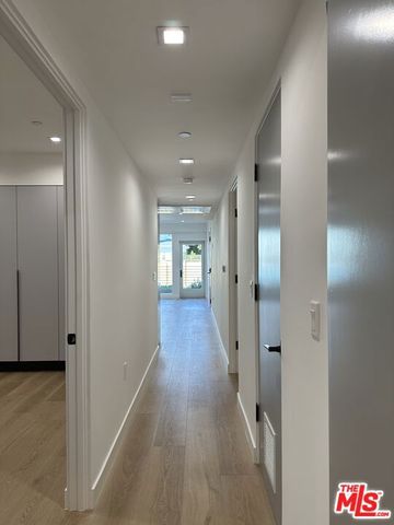 9842 Vidor Drive 101, Los Angeles, CA 90035