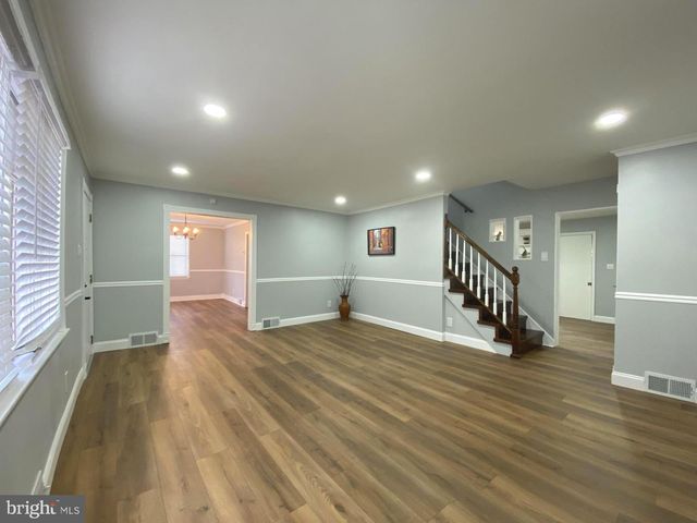 211 SCHEIVERT AVE, Aston, PA 19014