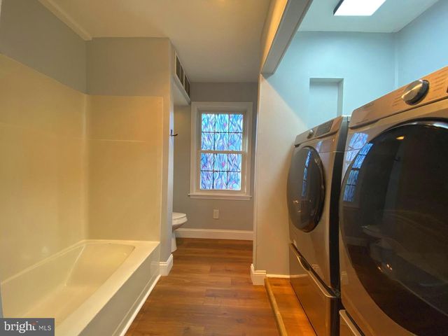 211 SCHEIVERT AVE, Aston, PA 19014