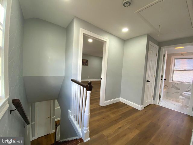 211 SCHEIVERT AVE, Aston, PA 19014