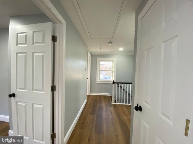 211 SCHEIVERT AVE, Aston, PA 19014