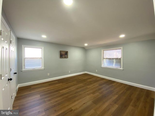 211 SCHEIVERT AVE, Aston, PA 19014