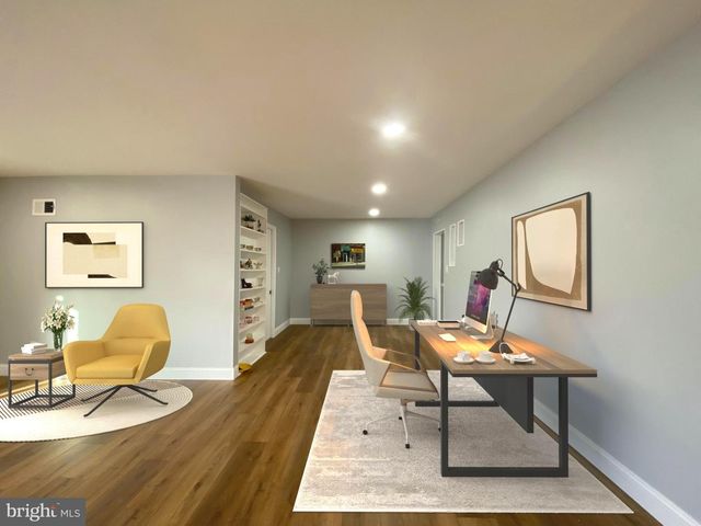 211 SCHEIVERT AVE, Aston, PA 19014