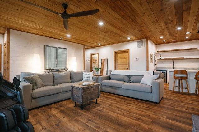 171 Huckleberry Lane, Mineral Bluff, GA 30559