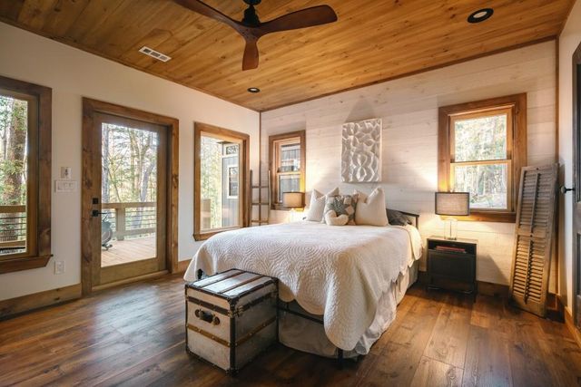 171 Huckleberry Lane, Mineral Bluff, GA 30559