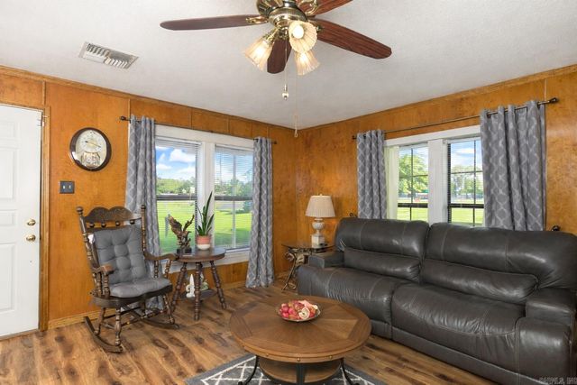 2100 Cook Rd, White Hall, AR 71602