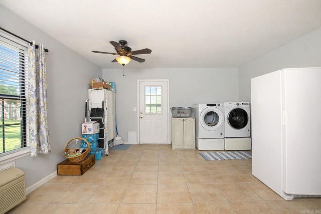 2100 Cook Rd, White Hall, AR 71602