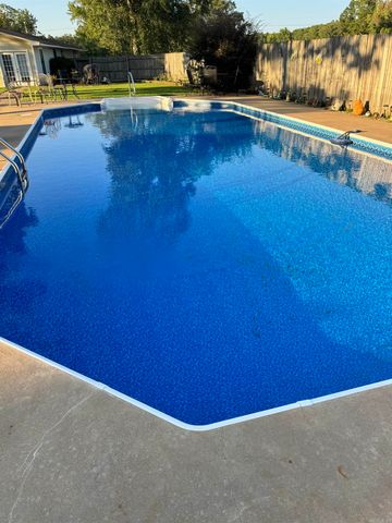 2100 Cook Rd, White Hall, AR 71602