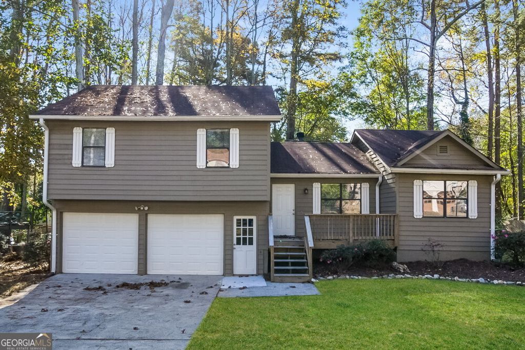 3055 Sumit Wood Drive, Kennesaw, GA 30152