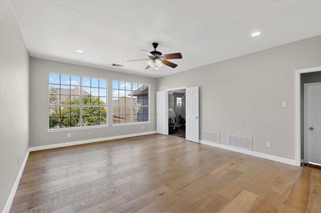 404 Broken Sword Drive, Lewisville, TX 75056