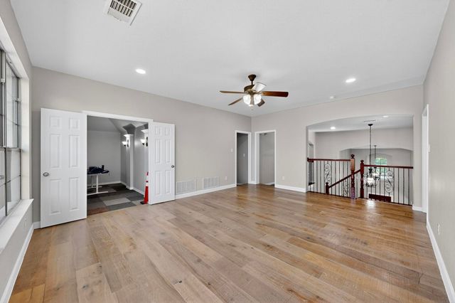 404 Broken Sword Drive, Lewisville, TX 75056