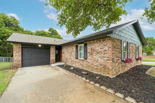 500 Oak Park Drive, Choctaw, OK 73020