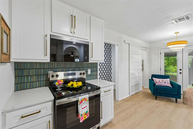 500 Oak Park Drive, Choctaw, OK 73020