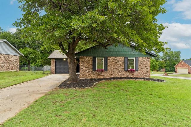 500 Oak Park Drive, Choctaw, OK 73020