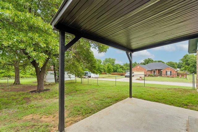 500 Oak Park Drive, Choctaw, OK 73020