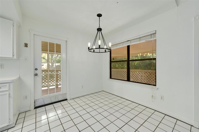 6713 SILVERMINE DR, Austin, TX 78736