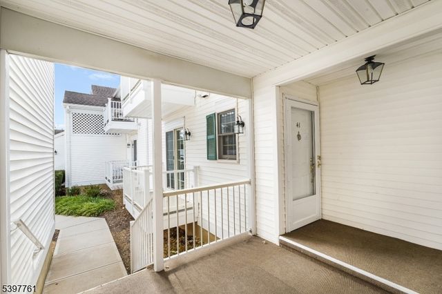 41 Smithfield Ct, Bernards Twp., NJ 07920