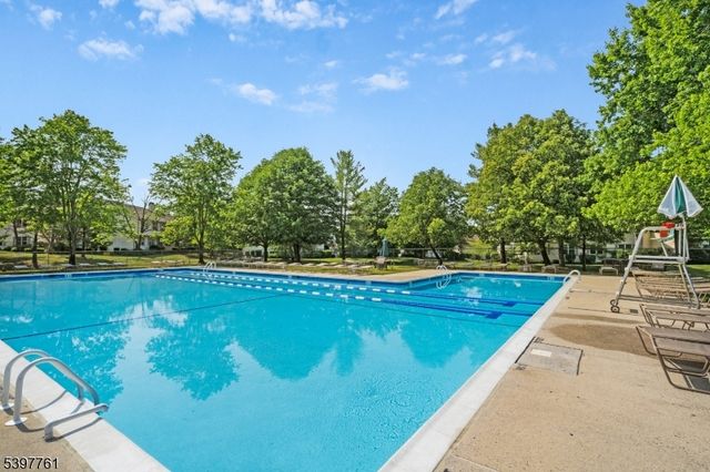 41 Smithfield Ct, Bernards Twp., NJ 07920