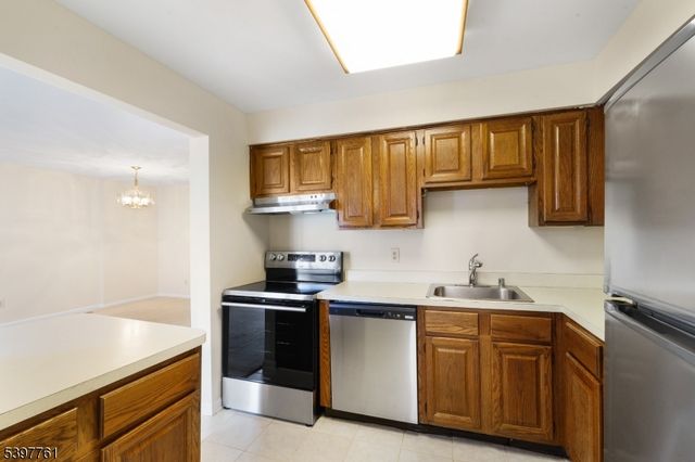 41 Smithfield Ct, Bernards Twp., NJ 07920