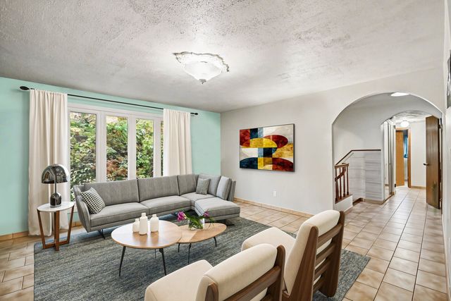 609 Tilipi Lane, Schaumburg, IL 60193