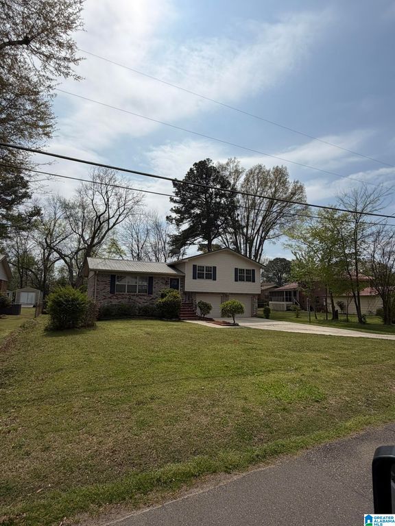 751 CAMBRIDGE ROAD, Hueytown, AL 35023