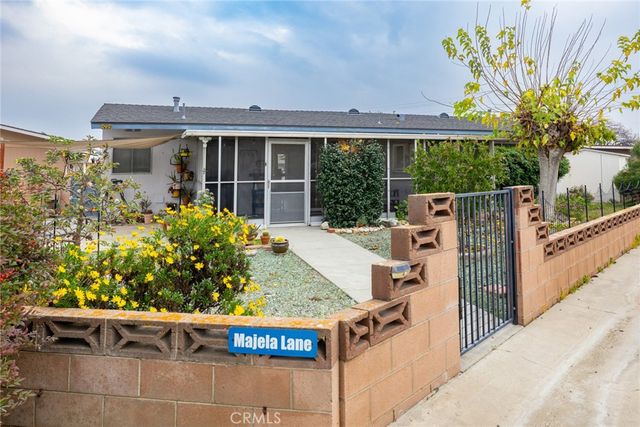 861 Majela, Hemet, CA 92543