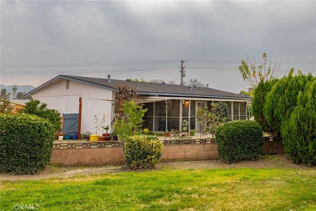 861 Majela, Hemet, CA 92543