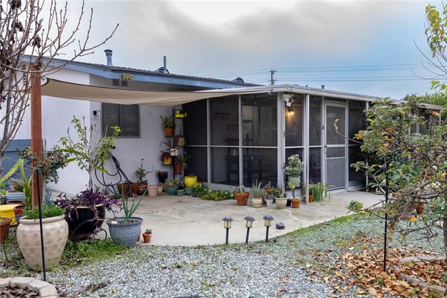 861 Majela, Hemet, CA 92543