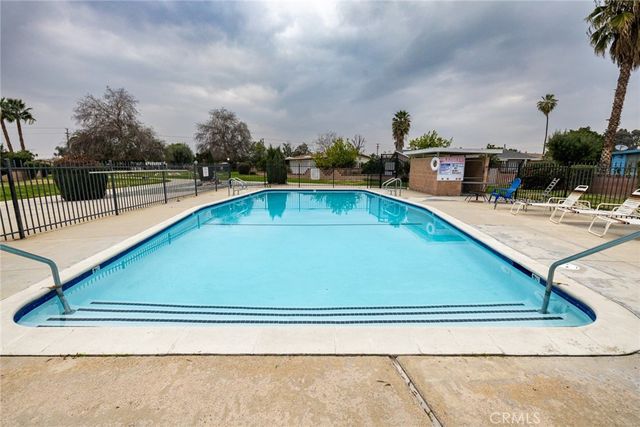 861 Majela, Hemet, CA 92543