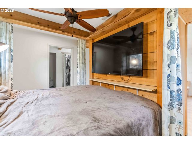 545 Val Vista Dr, Montesano, WA 98563