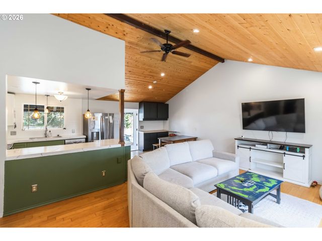 545 Val Vista Dr, Montesano, WA 98563