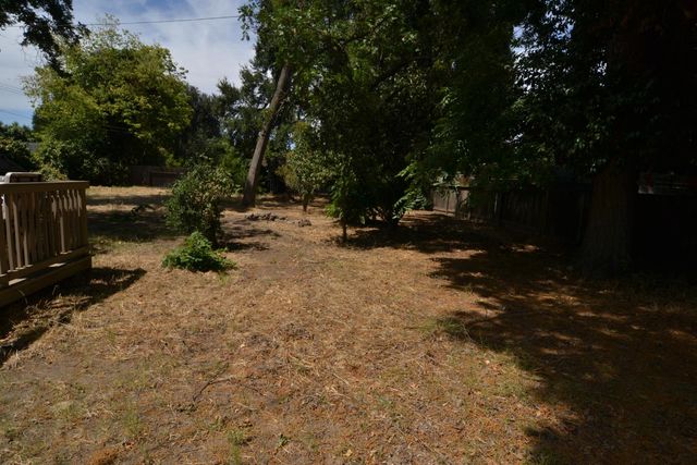 229 Mensinger Ave, Modesto, CA 95350