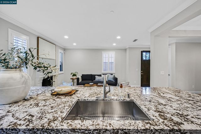 111 Elworthy Ranch Dr, Danville, CA 94526