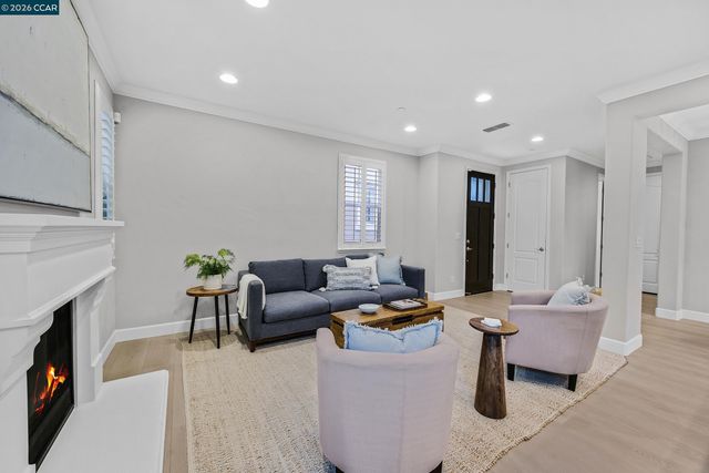 111 Elworthy Ranch Dr, Danville, CA 94526