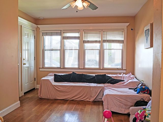 637 W 46th Place, Chicago, IL 60609