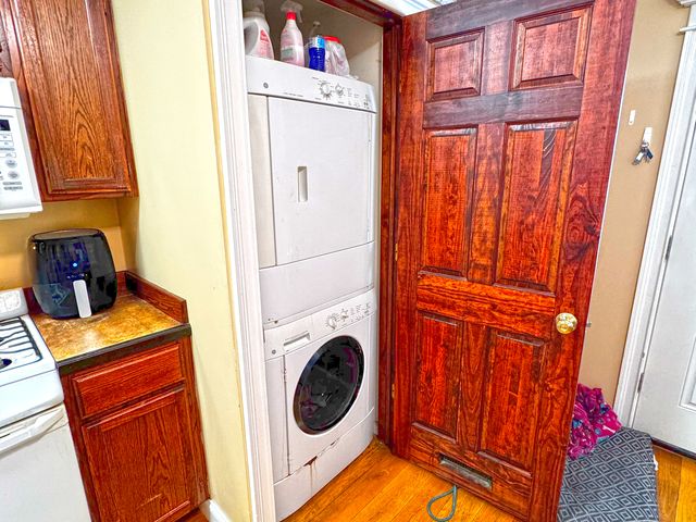 637 W 46th Place, Chicago, IL 60609