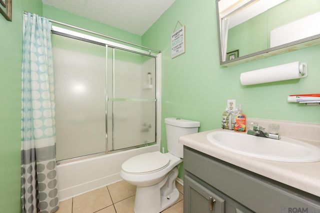 8274 Section Rd, Port Allen, LA 70767