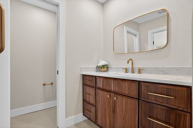 2600 N N St, Midland, TX 79705