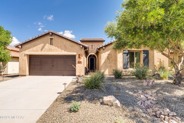 2197 E Apache Springs Lane, Green Valley, AZ 85614