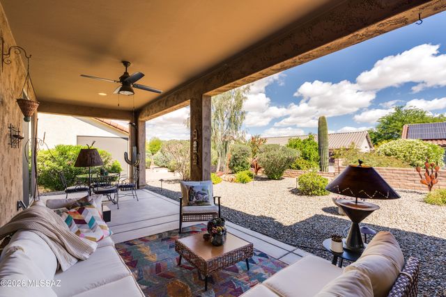 2197 E Apache Springs Lane, Green Valley, AZ 85614