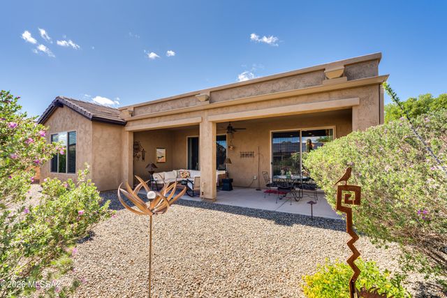 2197 E Apache Springs Lane, Green Valley, AZ 85614