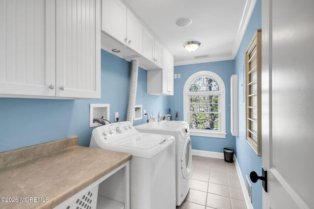 83 Silver Bay Road, Toms River, NJ 08753