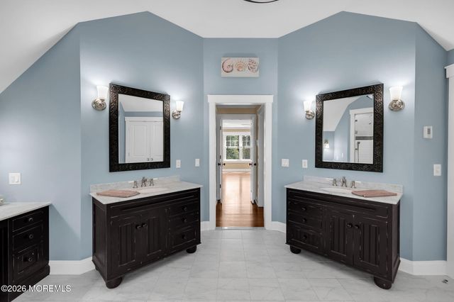 83 Silver Bay Road, Toms River, NJ 08753