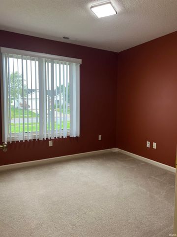 9503 Carmondy Crossing, New Haven, IN 46774
