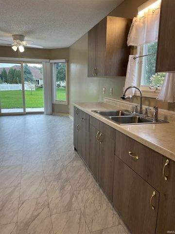 9503 Carmondy Crossing, New Haven, IN 46774