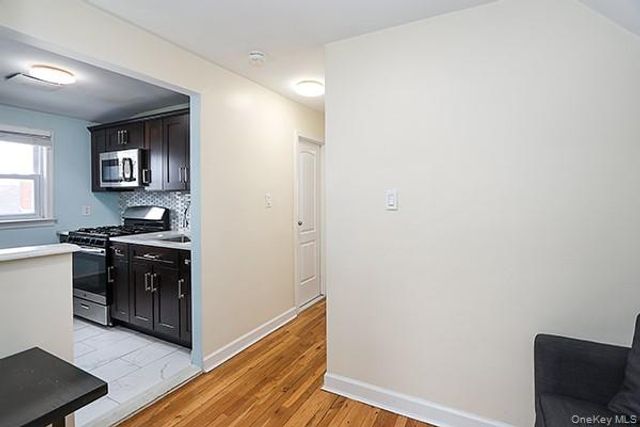 926 Second Avenue 2nd Floor, Franklin Square, NY 11010