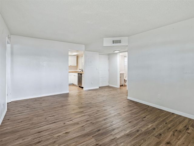 563 MIDWAY TRACK K203, Ocala, FL 34472