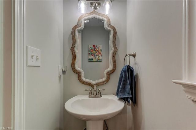 626 Creekridge Drive, Eden, NC 27288