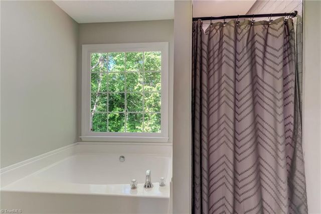 626 Creekridge Drive, Eden, NC 27288