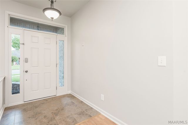 8981 AUTUMNBROOKE Way, Montgomery, AL 36117
